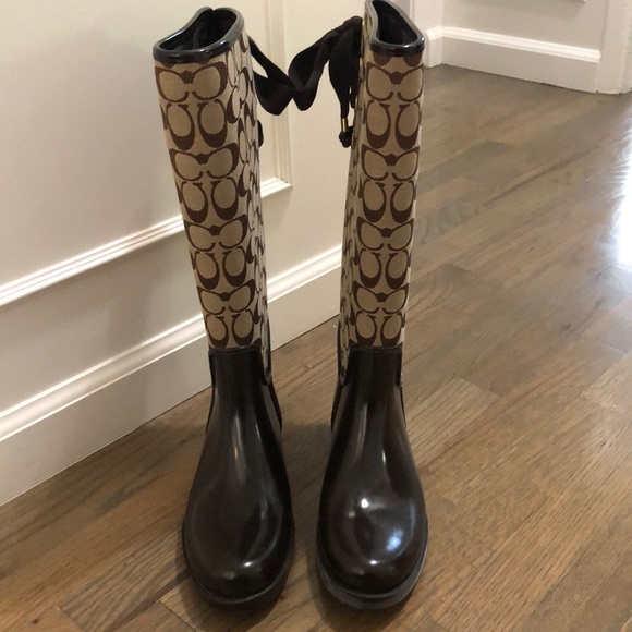 coach rain boots size 8
